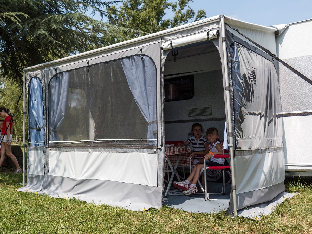 Fiamma Caravanstore Zip XL 410 Royal Grey zakluifel met voortent