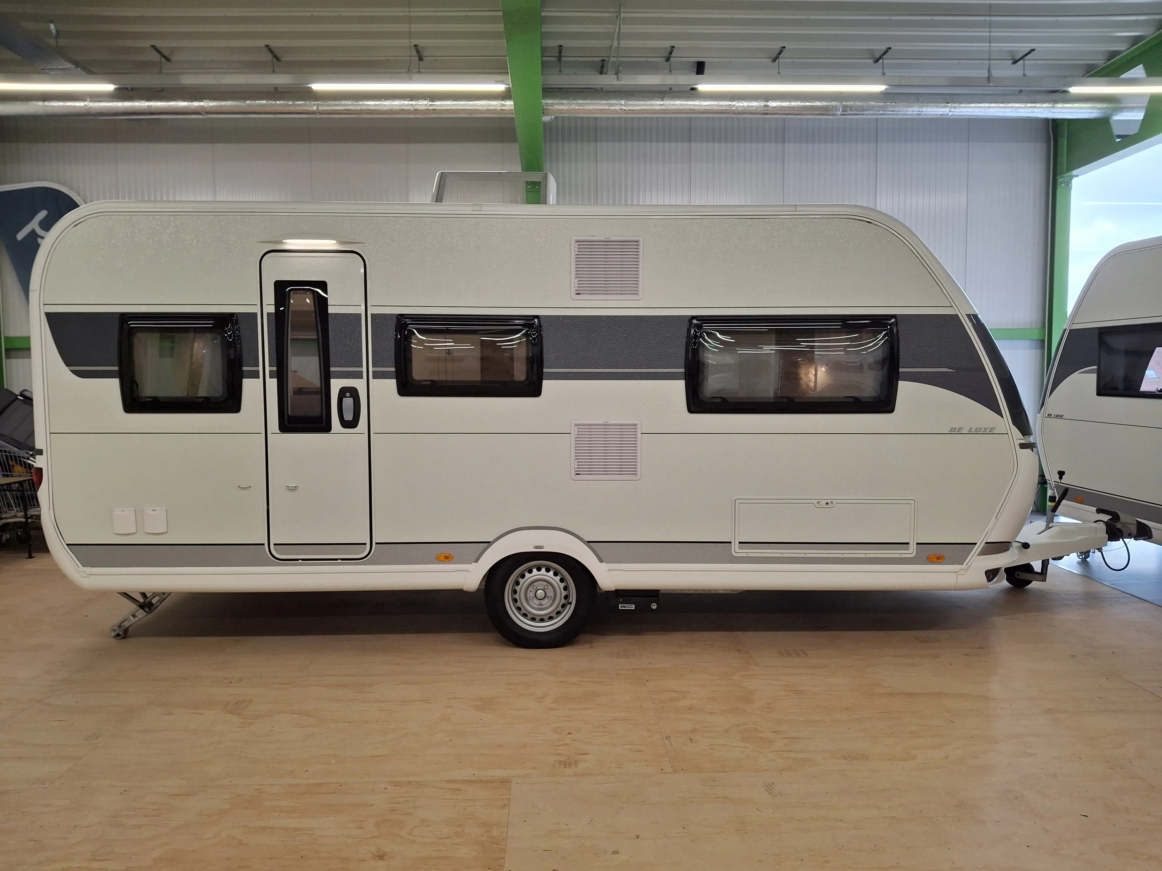 Hobby De Luxe 495 UL 2023 caravan