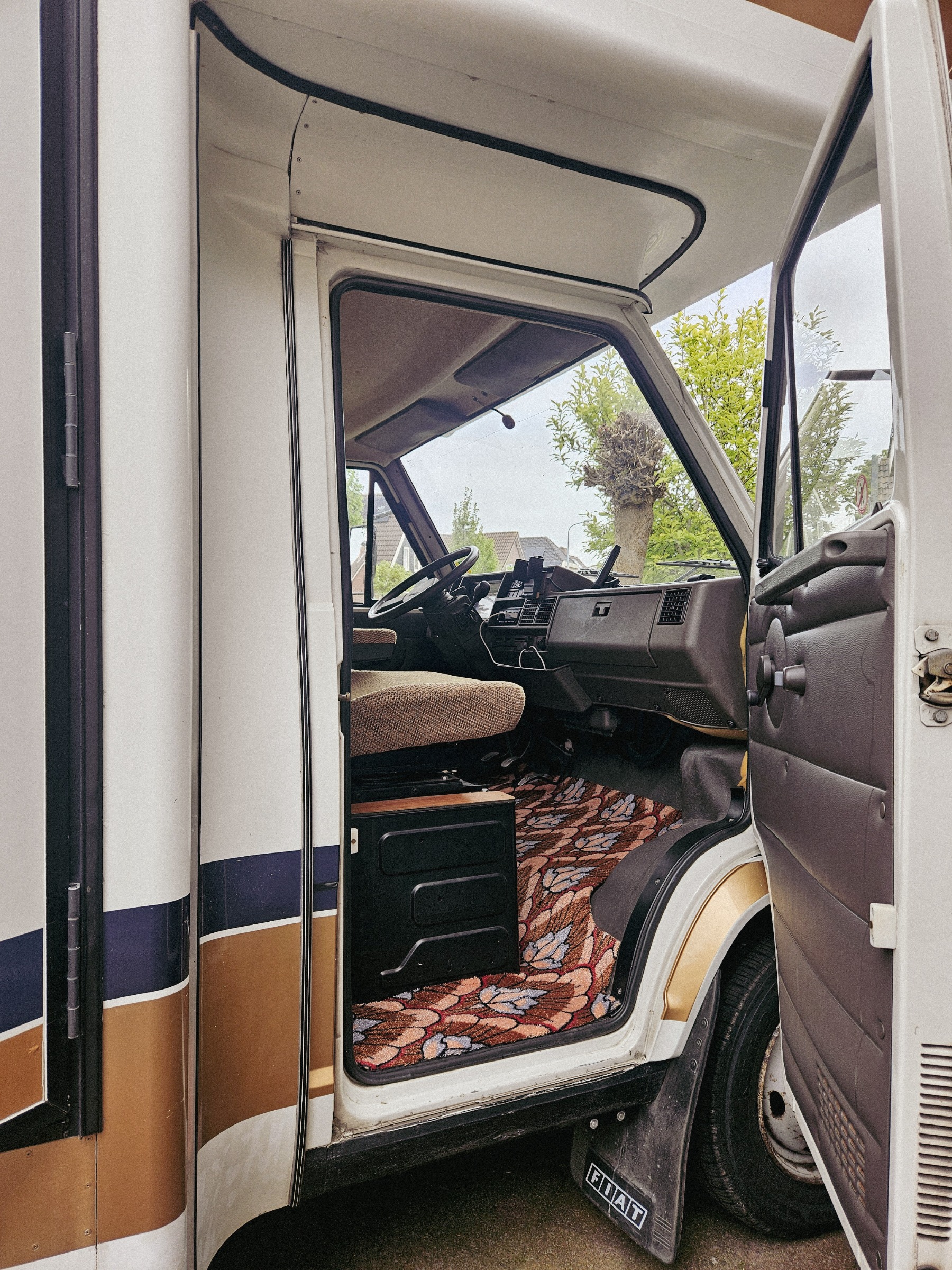 Een kijkje in de camper van Koen en Suus