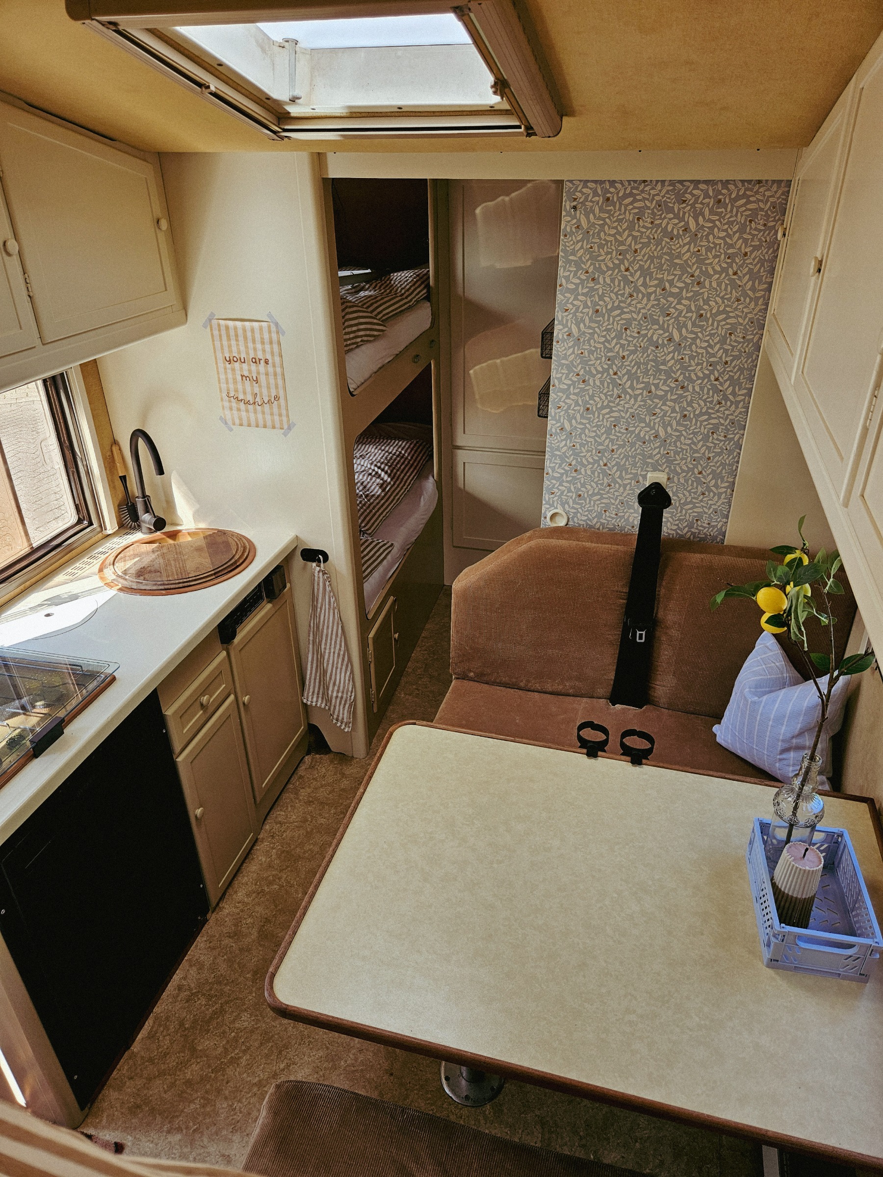 Een kijkje in de camper van Koen en Suus