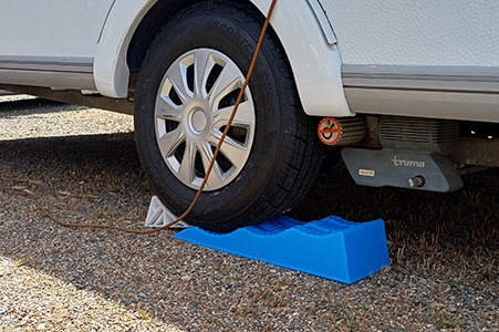 caravan oprijblokken